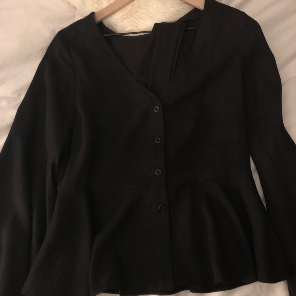 Vetta Capsule Romantic Blouse - Picture 5 of 5